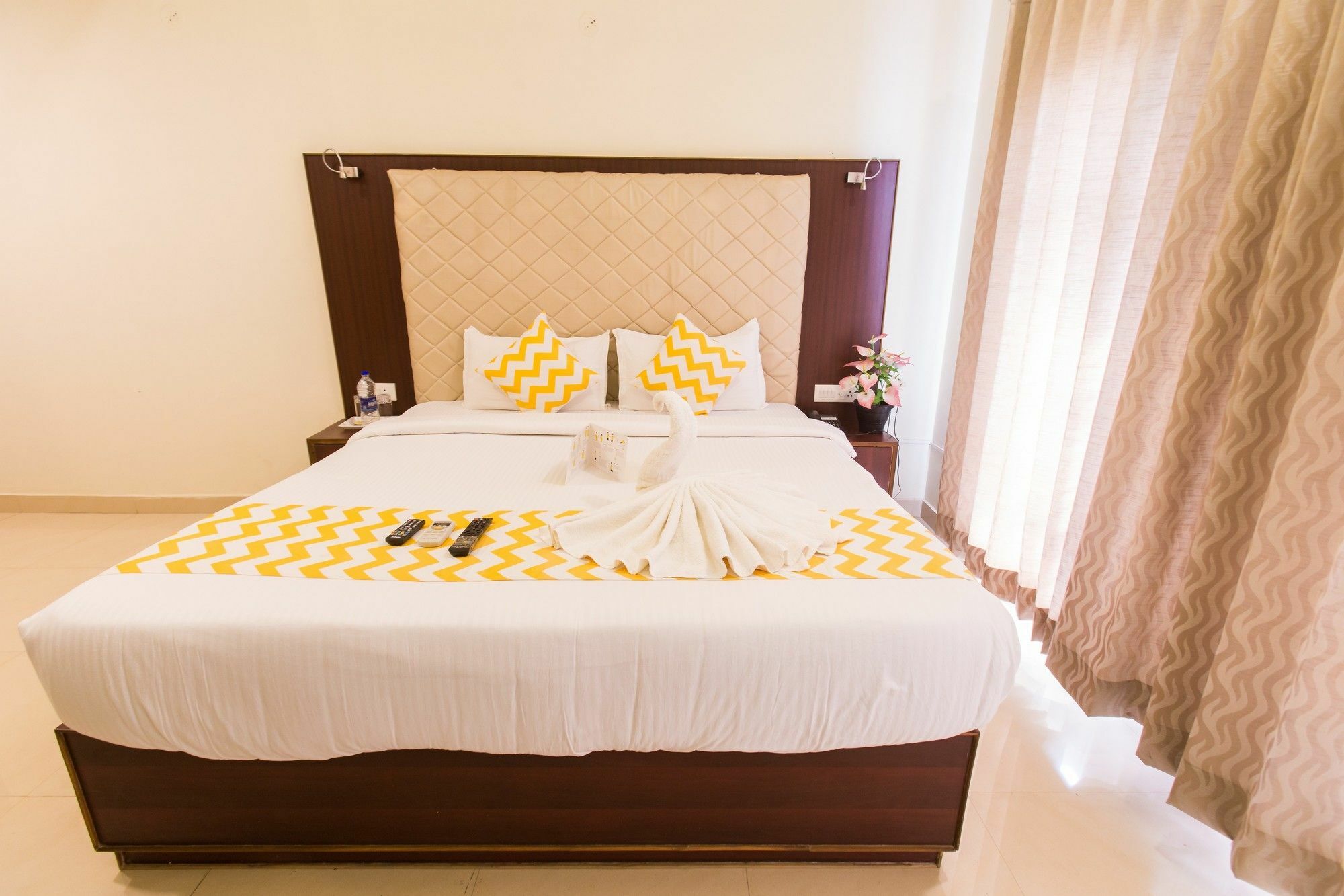 แฟบโฮเต็ล มิลเลเนียม สเตย์ อินทิรานคร Hotel บังกาลอร์ ภายนอก รูปภาพ