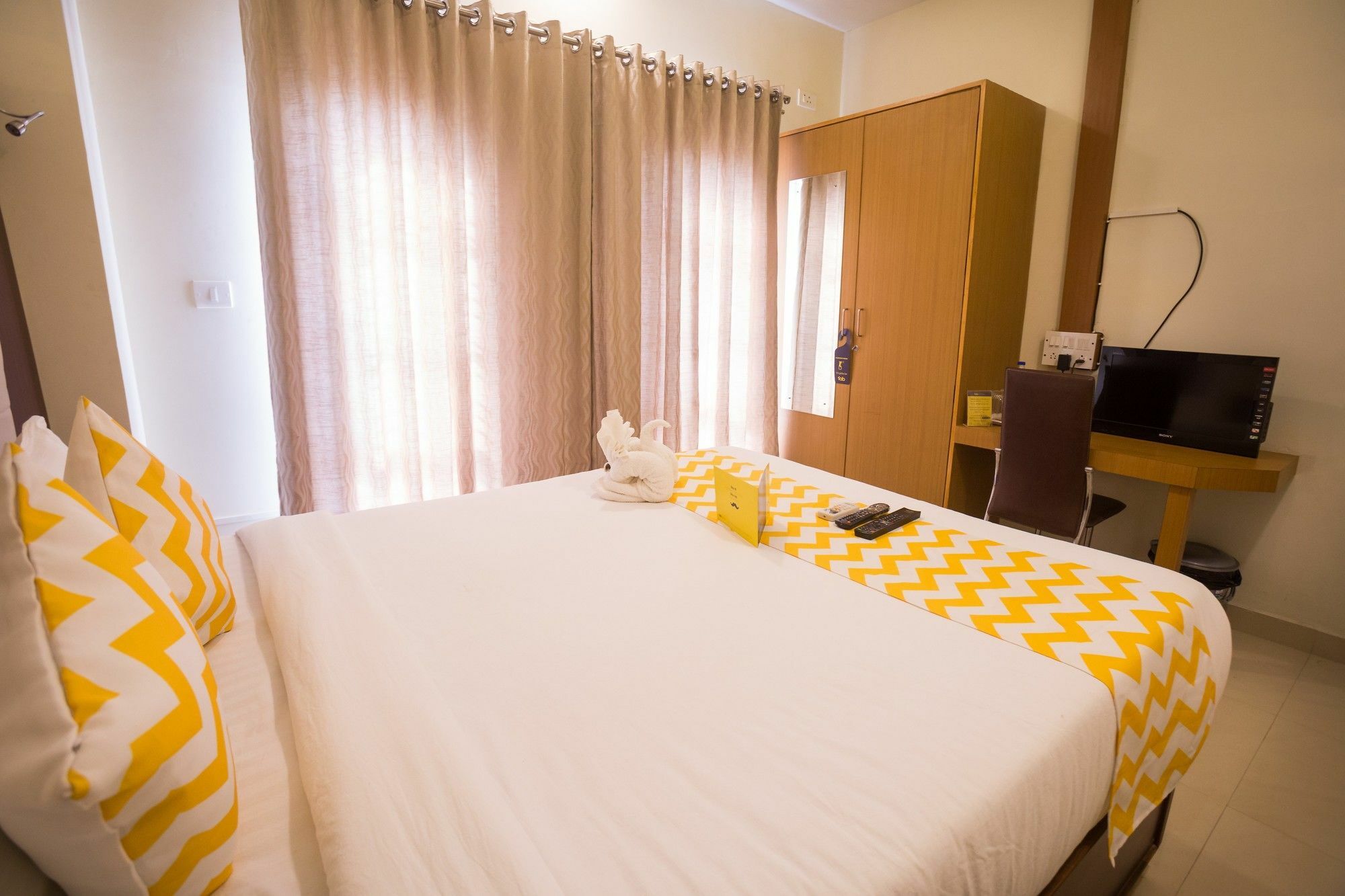 แฟบโฮเต็ล มิลเลเนียม สเตย์ อินทิรานคร Hotel บังกาลอร์ ภายนอก รูปภาพ